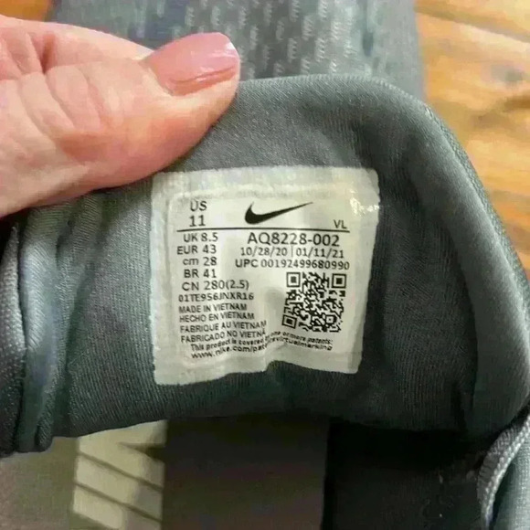 Nike‎ AQ8228-002 Zoom Winflo Gray Low Top Running Shoes Women's US 11 - Picture 4 of 8